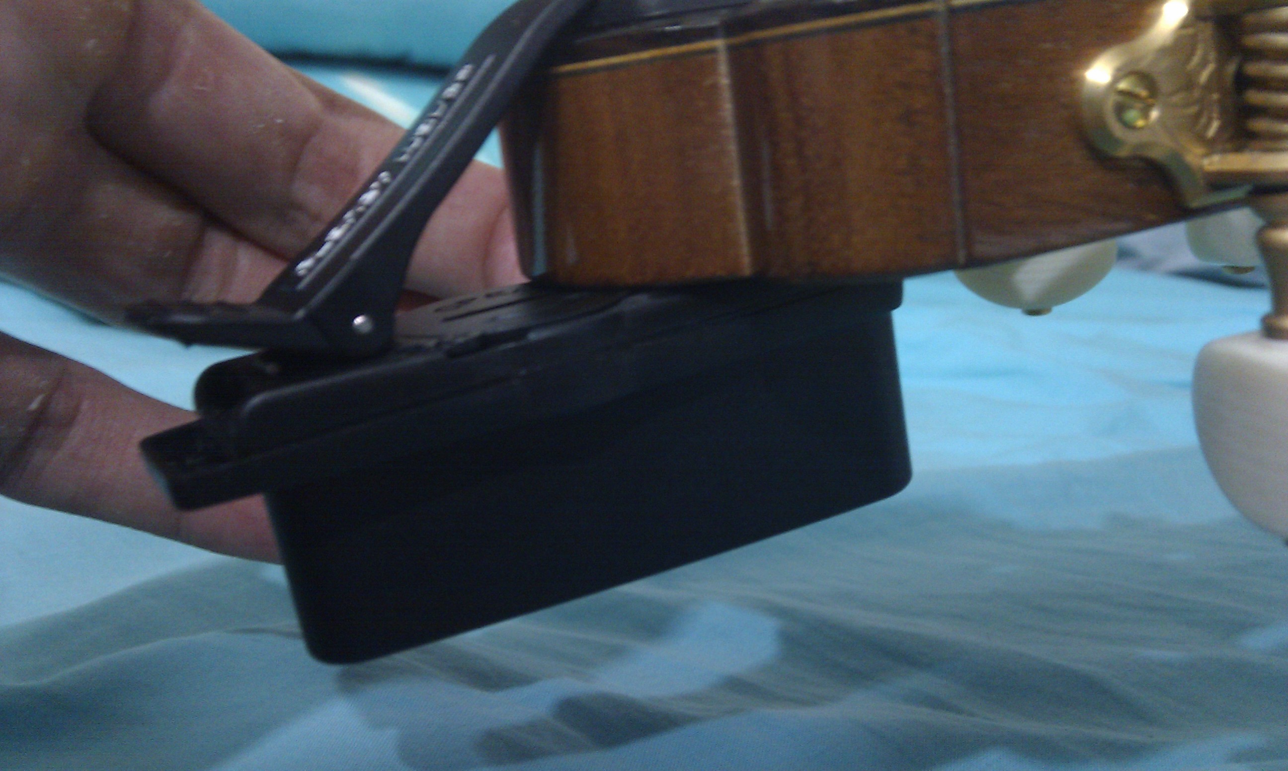 Planet Waves Chromatic Headstock Tuner Review – The Official Website of
